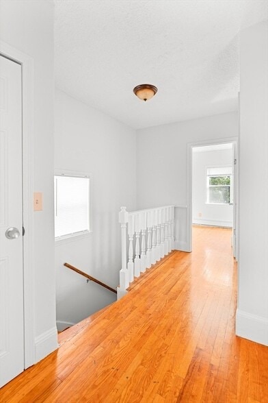 Building Photo - 43 Sargent Ave