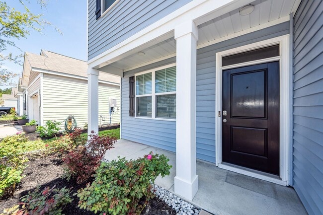 Building Photo - 4 Bedroom, 2.5 Bathroom Home in Carolina Groves - Moncks Corner