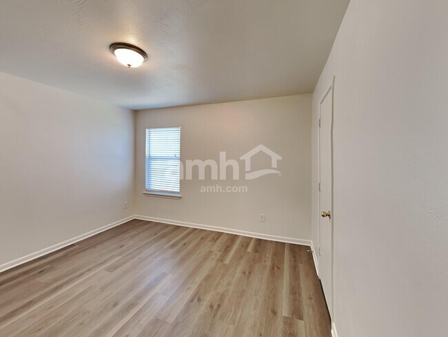 Building Photo - 20610 Cedar Rain Dr