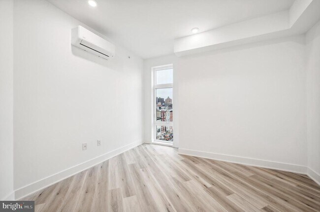 Building Photo - 2301 Grays Ferry Ave