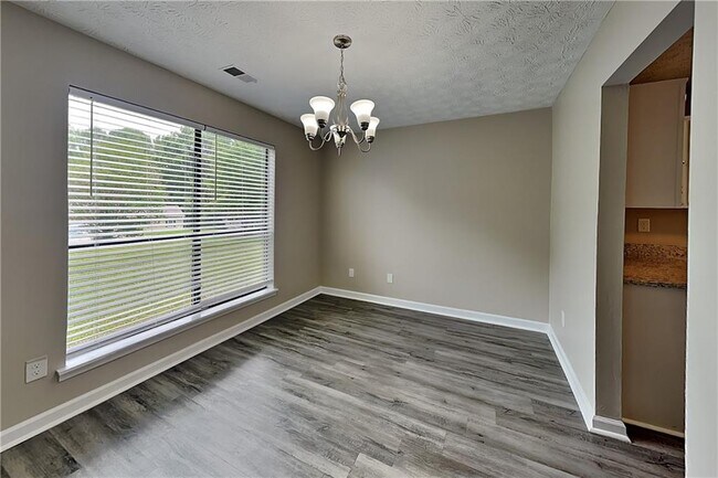 Building Photo - 1207 Ridgeside Dr NW