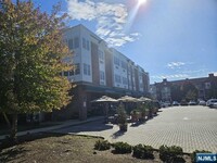 Building Photo - 6 Madison Ave