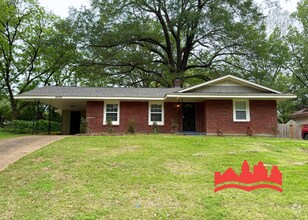 Building Photo - 4029 Spiegel Dr