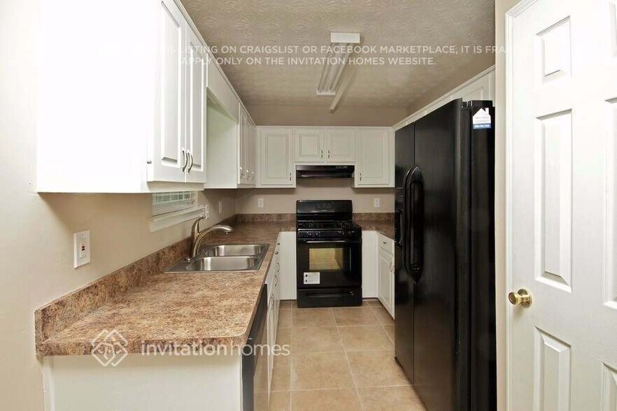 Building Photo - 1213 Dressage Ridge NE