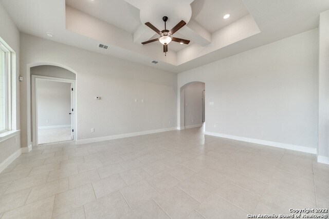 Building Photo - 205 Park Cir