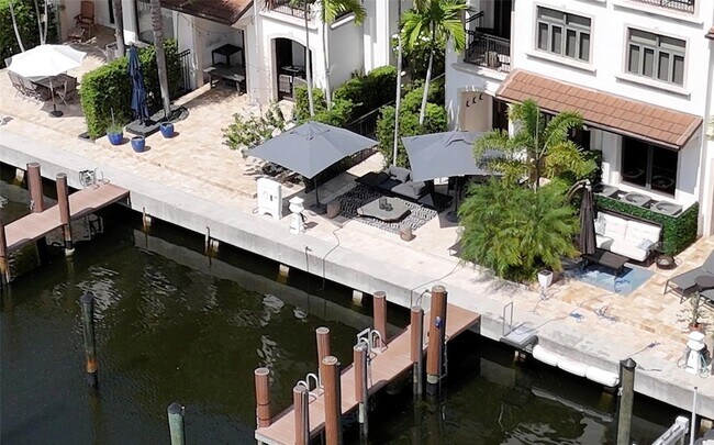 Building Photo - 105 Isle of Venice Dr