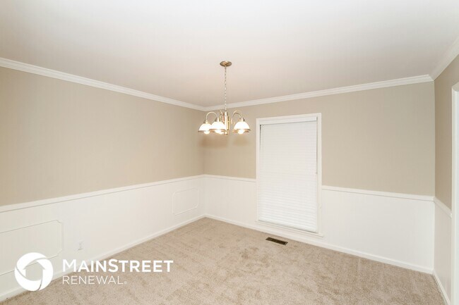 Building Photo - 2112 9th St NW
