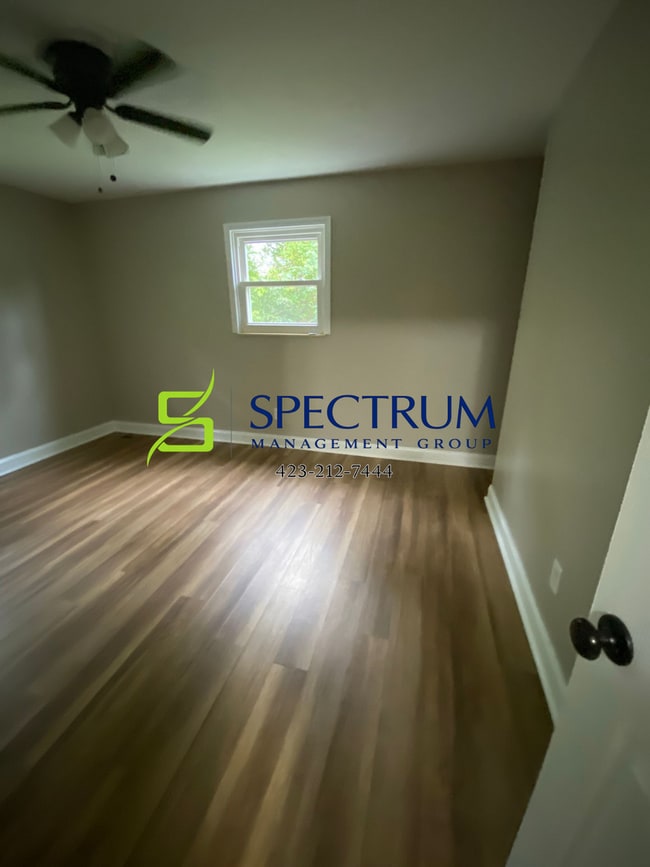 Building Photo - Remodeled 3 Bedroom home