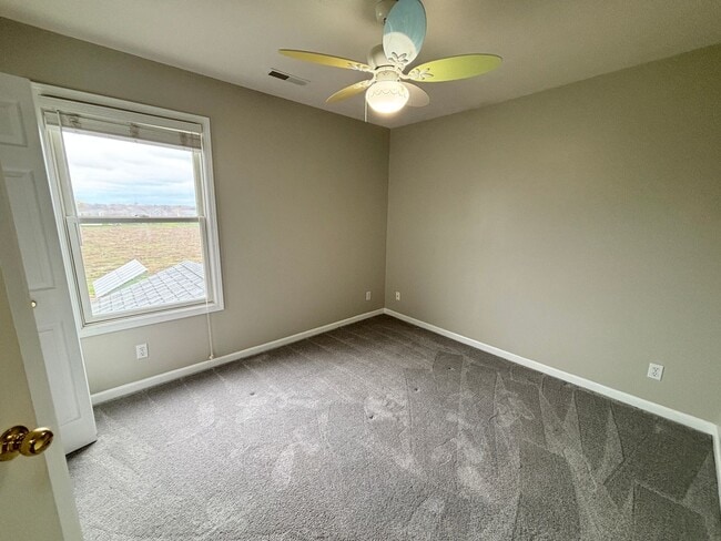 Building Photo - 4-bedroom, 2.5 bathroom unfurnished home in Saint Joseph