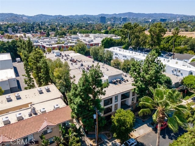 Building Photo - 15344 Weddington St