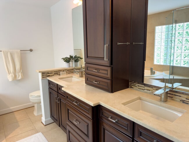 Building Photo - 9101 Peartree Landing