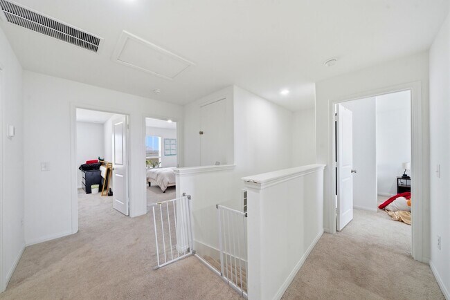 Building Photo - 23531 Autumn Harvester Dr