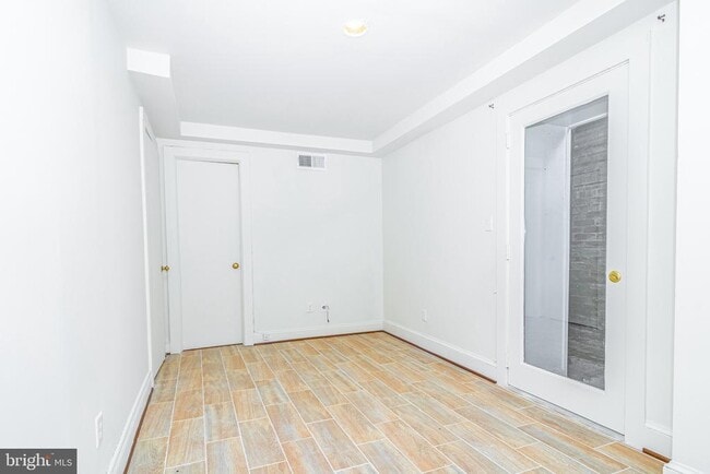 Building Photo - 1755 18th St NW