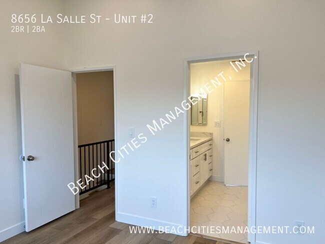 Building Photo - 8656 La Salle St