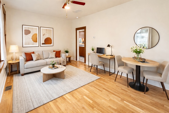 Building Photo - Character-Rich 1912 Home in North Portland – Spacious 2 Bed / 1 Bath