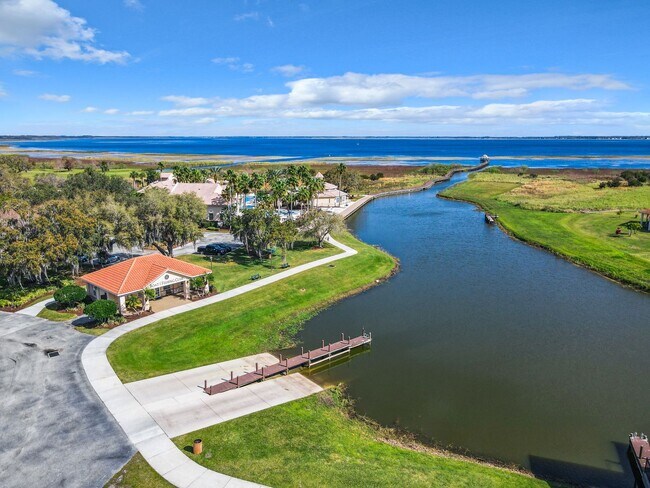 Building Photo - AVAILABLE NOW! 3/2.5 Townhome For Rent in Bellalago!