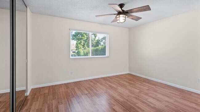 Building Photo - 1623 Oneel Dr