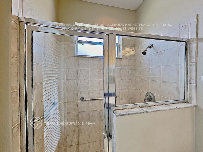 Building Photo - 2513 Barra Ct