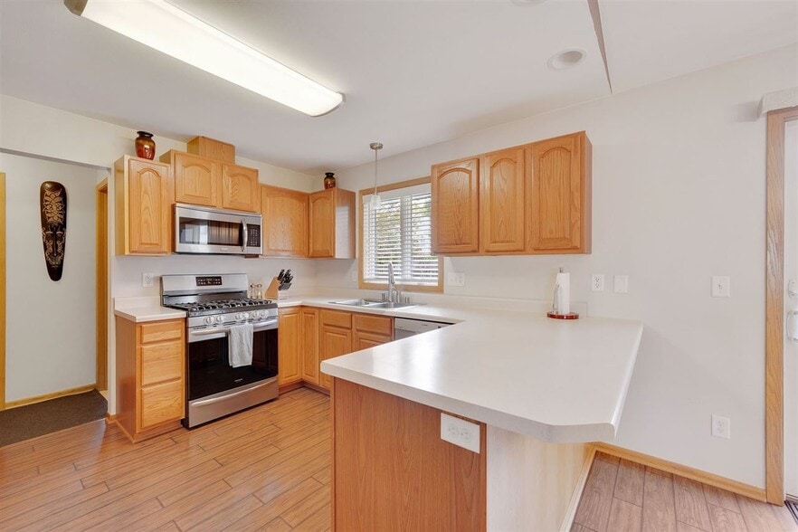 Building Photo - 3406 Snowy Pky