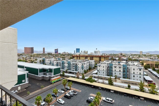 Building Photo - 3930 University Center Dr