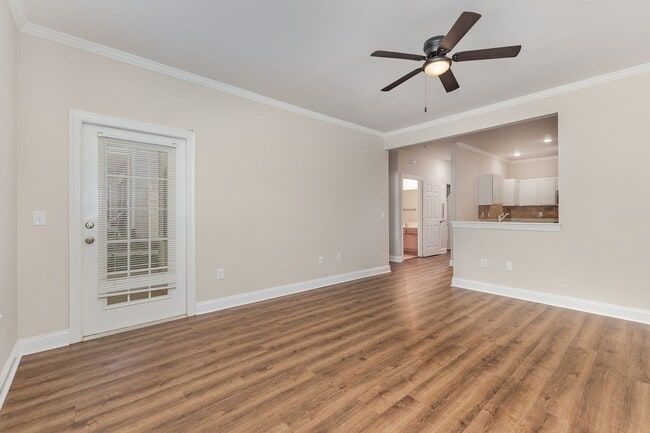 Building Photo - 2BR Condo in Cornelius