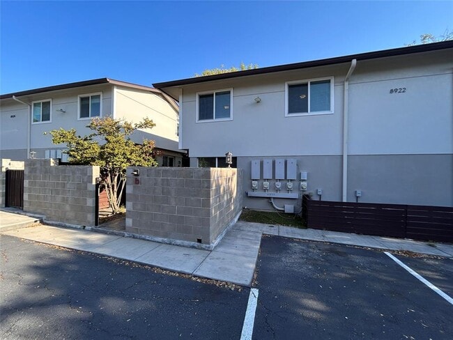 Primary Photo - 8922 Trone Cir