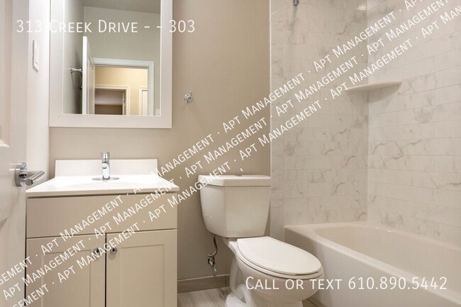 Building Photo - 313 Creek Dr