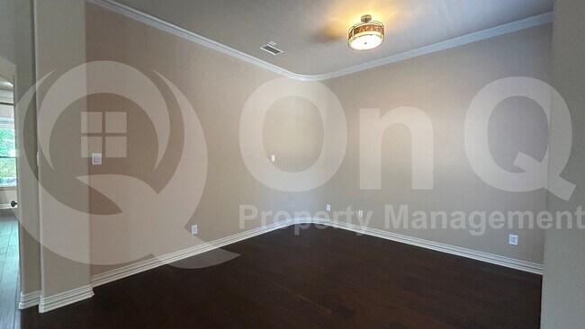 Building Photo - 4513 Cherokee Dr