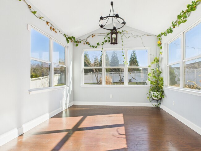 Building Photo - 13820 Netherton Ln