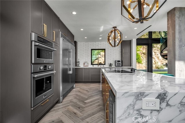 Building Photo - 24301 Sylvan Glen Rd