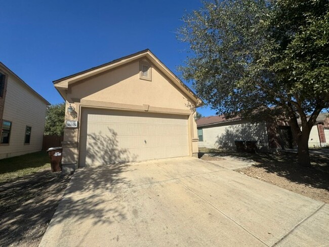 SINGLE STORY | CLOSE TO LACKLAND, HWY 90... - SINGLE STORY  |  CLOSE TO LACKLAND, HWY 90...