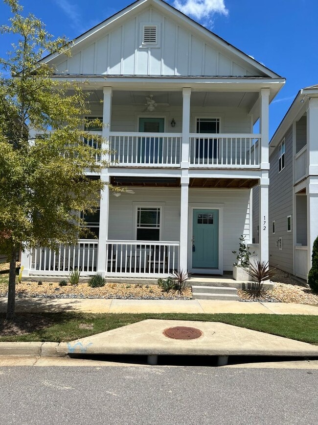 Building Photo - 172 Ave of The Orchards