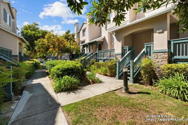 Building Photo - 1228 Albacore Terrace