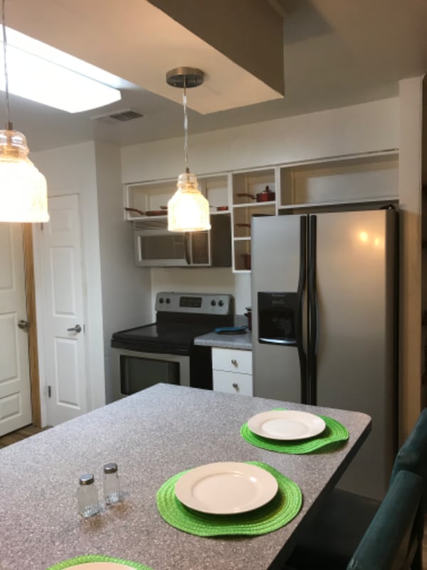 Building Photo - 110 Paradise Valley Dr