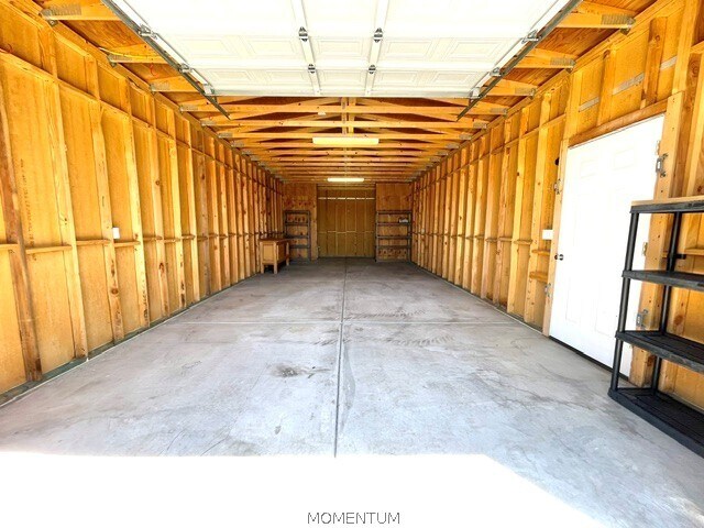 Building Photo - 803 Roadrunner Dr