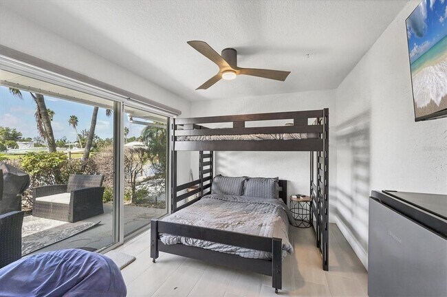 Building Photo - 8234 Harborside Cir
