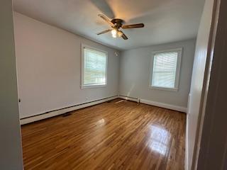 Building Photo - 410 Pell Ave