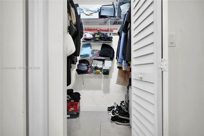 Building Photo - 9503 SW 140th Ct