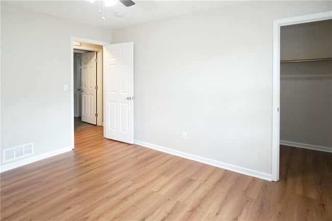 Building Photo - 1802 Driftwood Pl