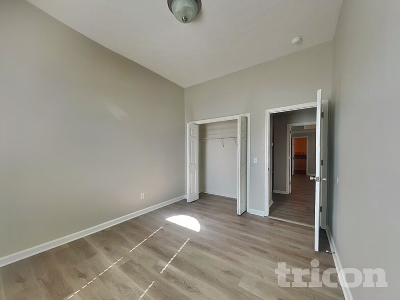 Building Photo - 146B Waterford Way