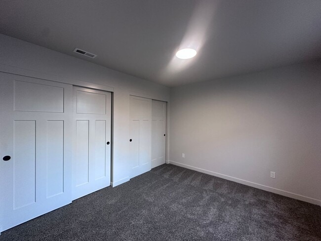 Building Photo - BRAND NEW 2 Bedroom - Available 5/15