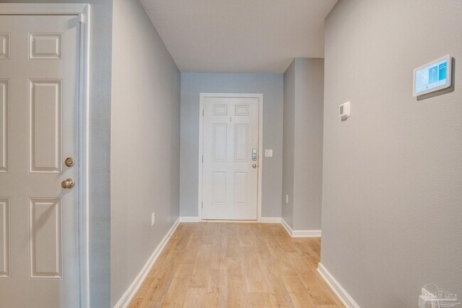 Building Photo - 4668 Red Oak Dr