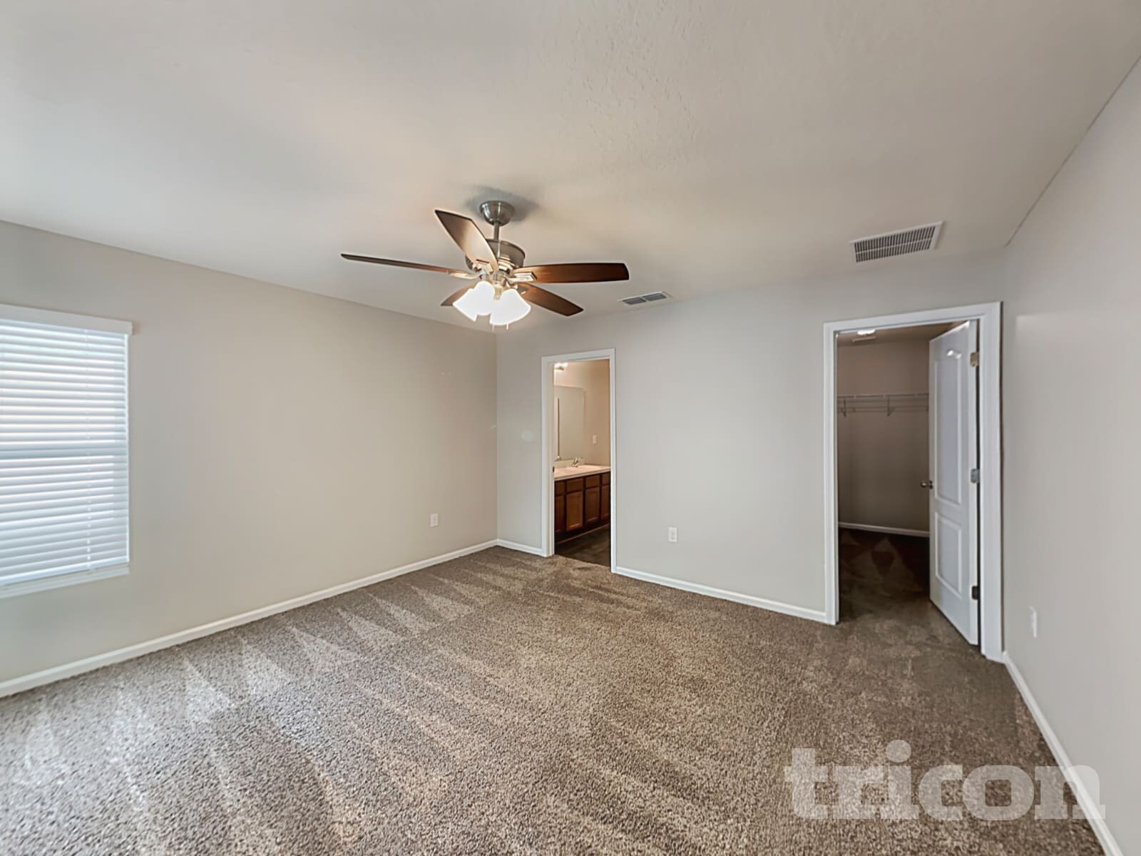 Building Photo - 8048 Meadow Walk Ln