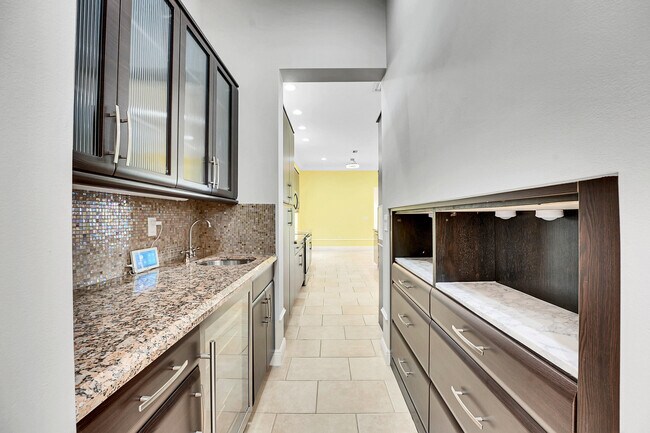 Building Photo - 2353 Merriweather Way