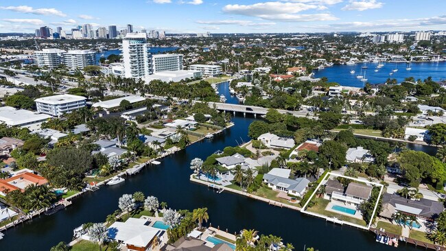 Building Photo - 2612 Marion Dr