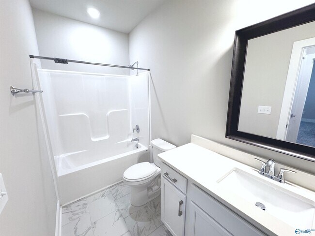 Building Photo - 7517 Doris Ruth Ln SE