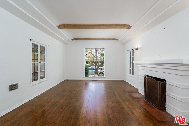 Building Photo - 1017 S Orlando Ave