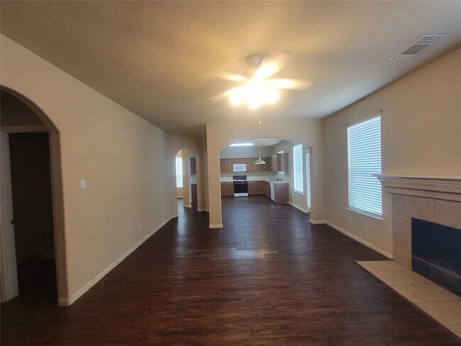 Building Photo - 3110 Clover Ranch Cir