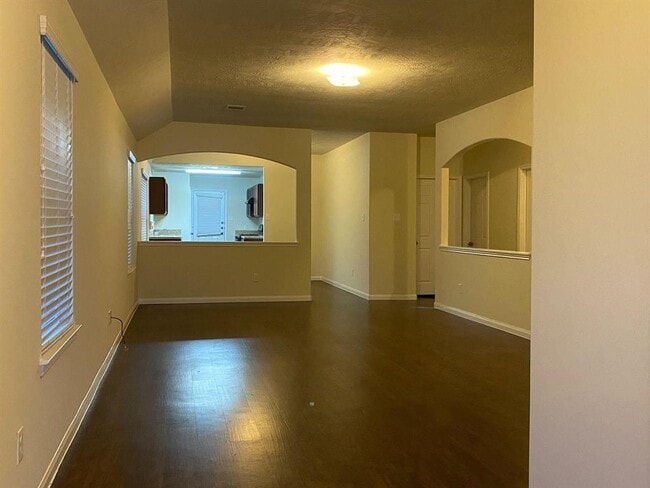 Building Photo - 6226 El Granate Dr