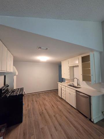 Building Photo - 8109 Tinsley Ln